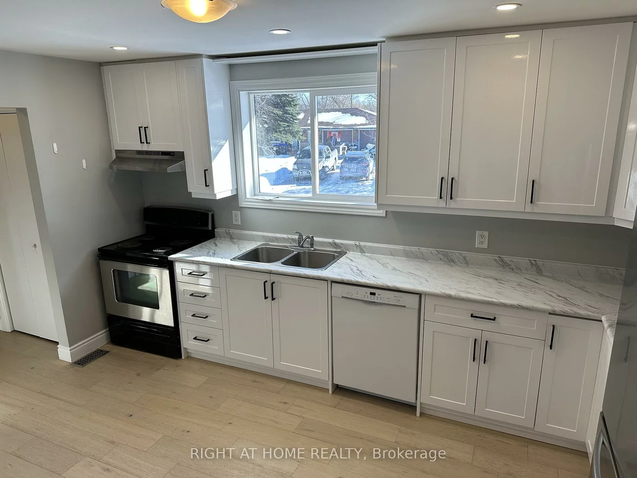 388, Parkwood, Bradford, Bradford West Gwillimbury