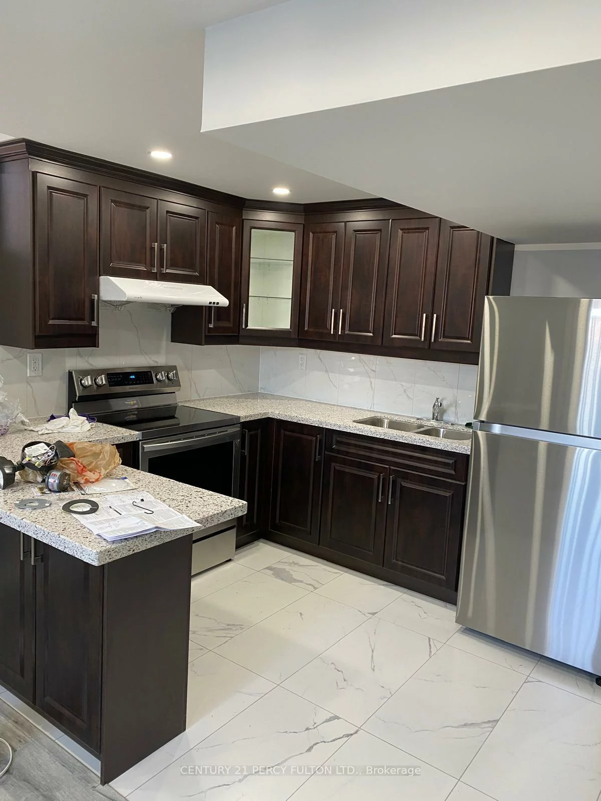 300, Miller Park, Bradford, Bradford West Gwillimbury