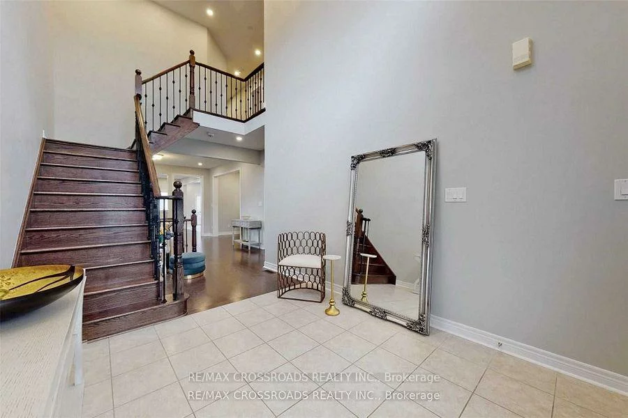 62, Romanelli, Bradford, Bradford West Gwillimbury