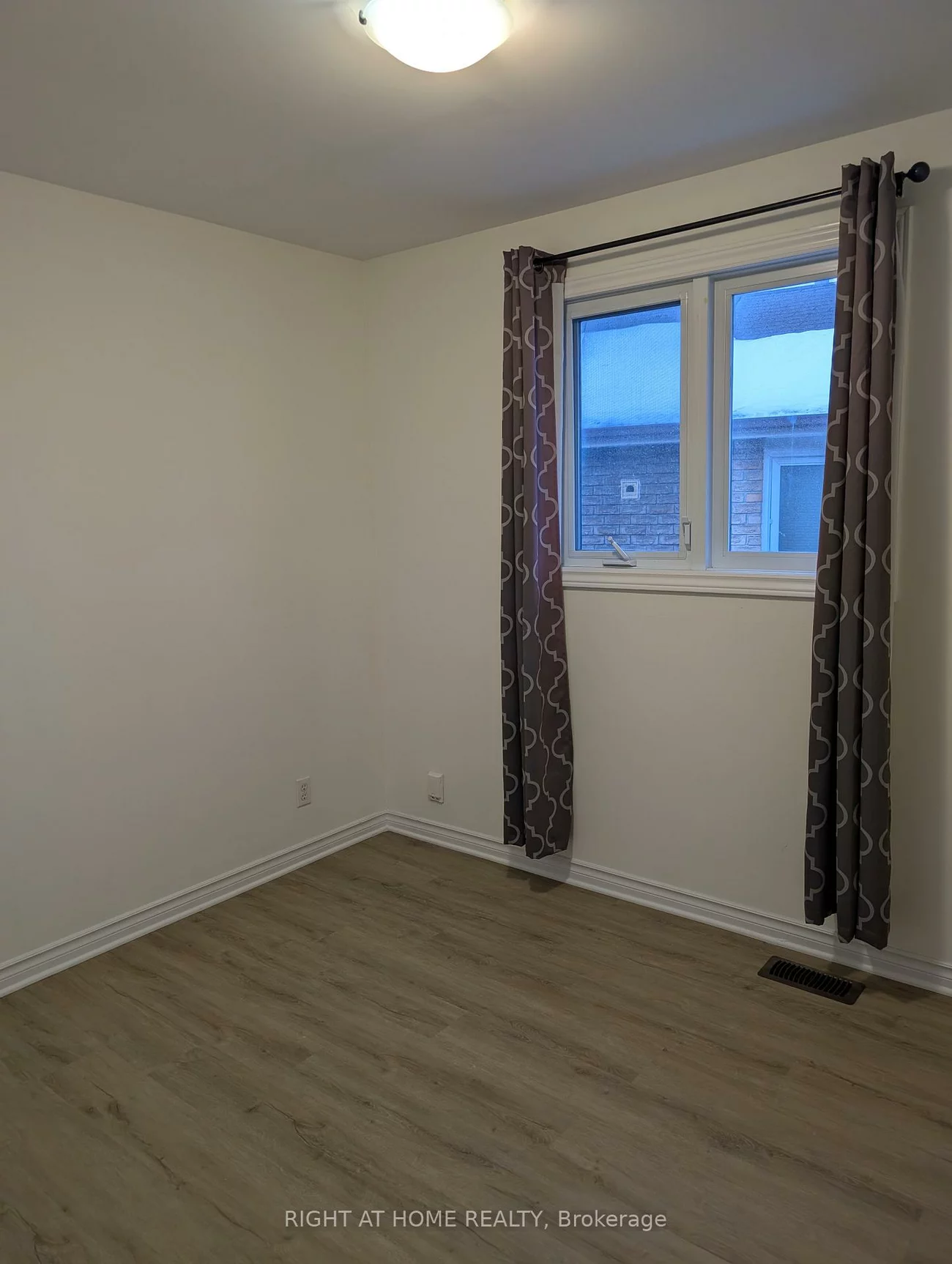 435, Colborne, Bradford, Bradford West Gwillimbury