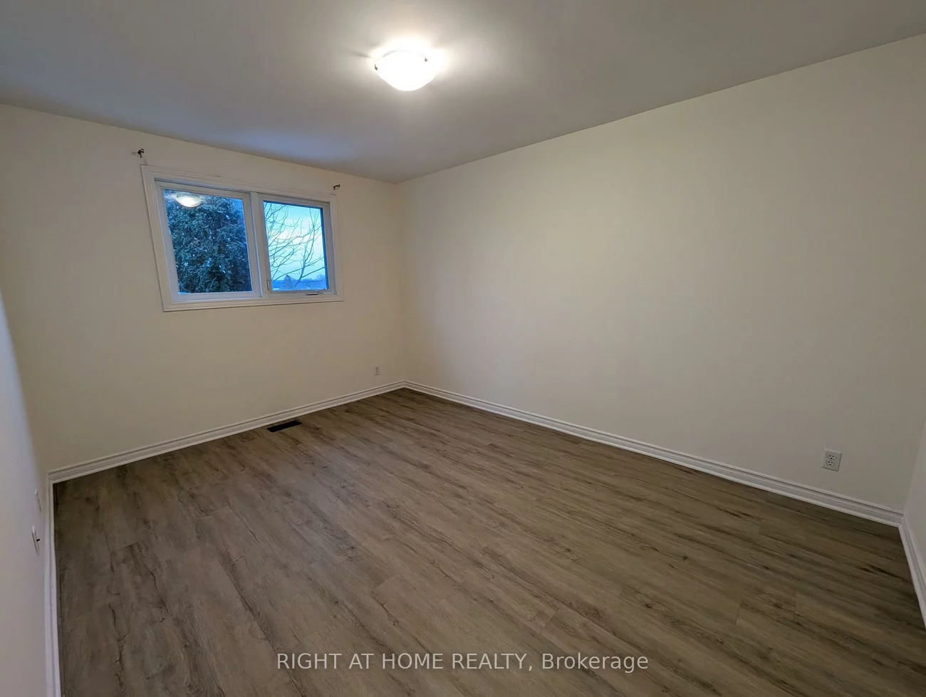 435, Colborne, Bradford, Bradford West Gwillimbury