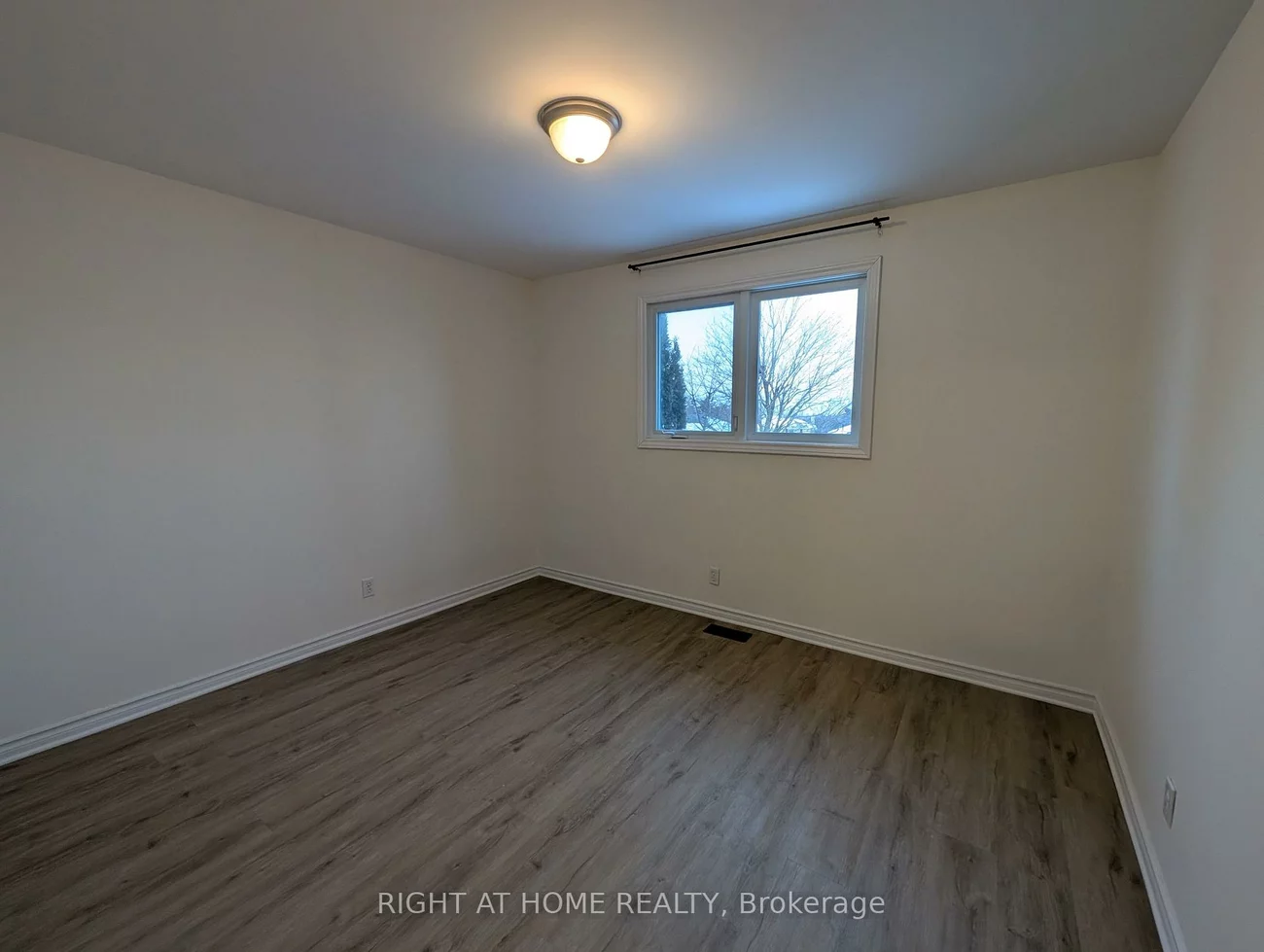 435, Colborne, Bradford, Bradford West Gwillimbury