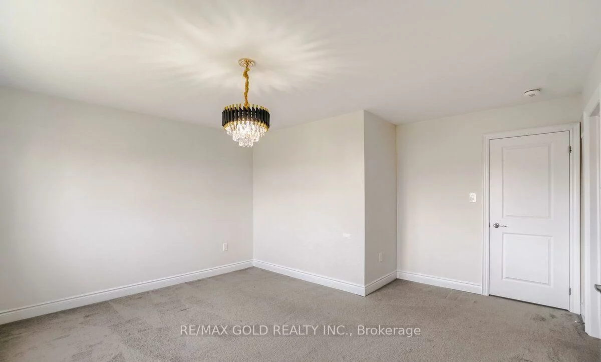 174, Sutherland, Bradford, Bradford West Gwillimbury