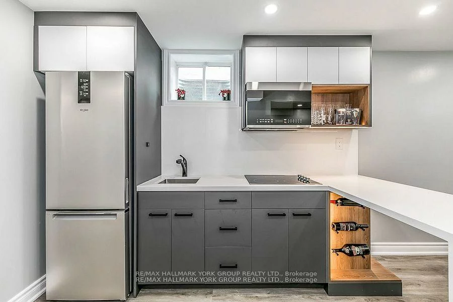 94, Weir, Bradford, Bradford West Gwillimbury