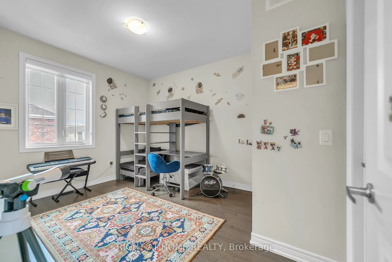 126, Blackwell, Bradford, Bradford West Gwillimbury