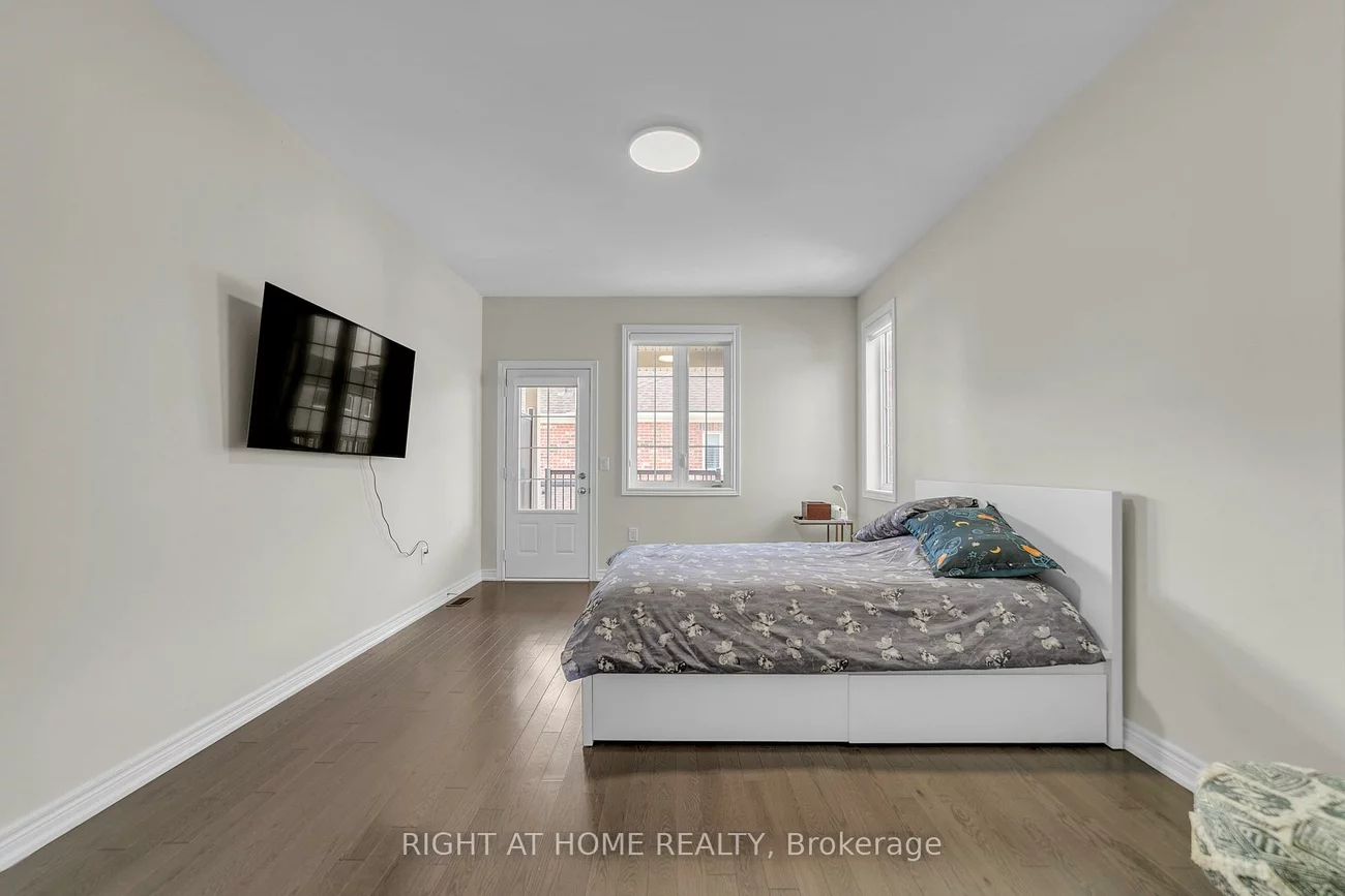 126, Blackwell, Bradford, Bradford West Gwillimbury