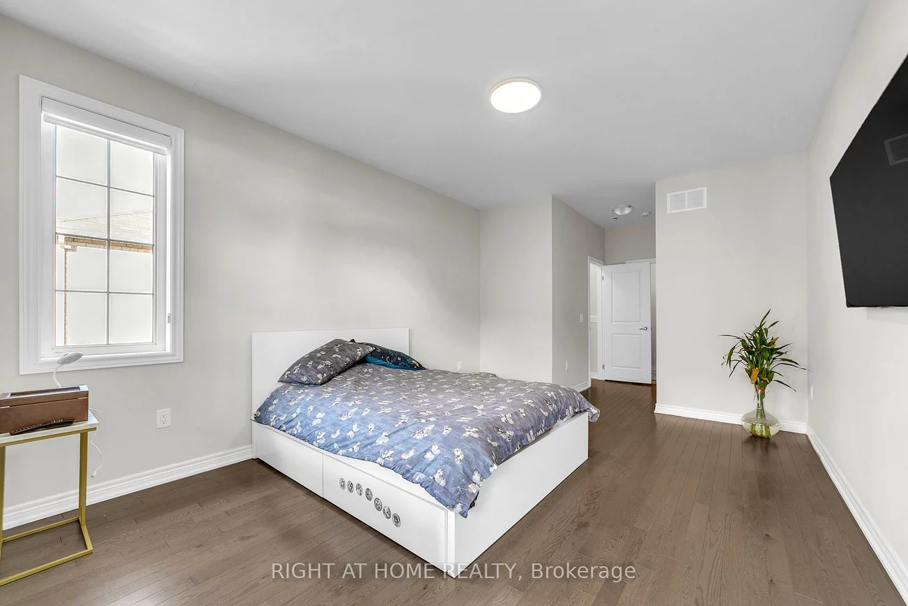 126, Blackwell, Bradford, Bradford West Gwillimbury