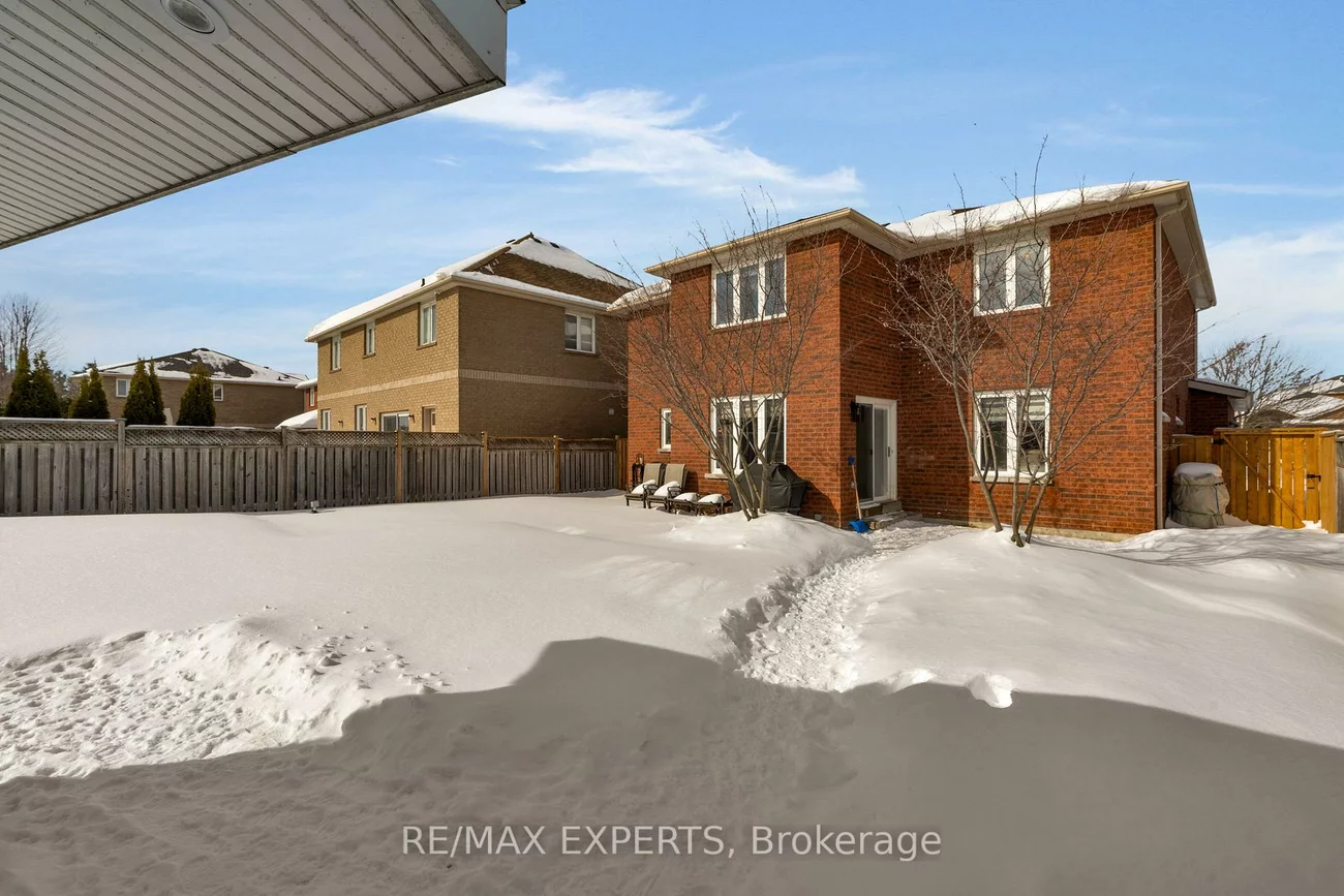 30, Taylor, Bradford, Bradford West Gwillimbury