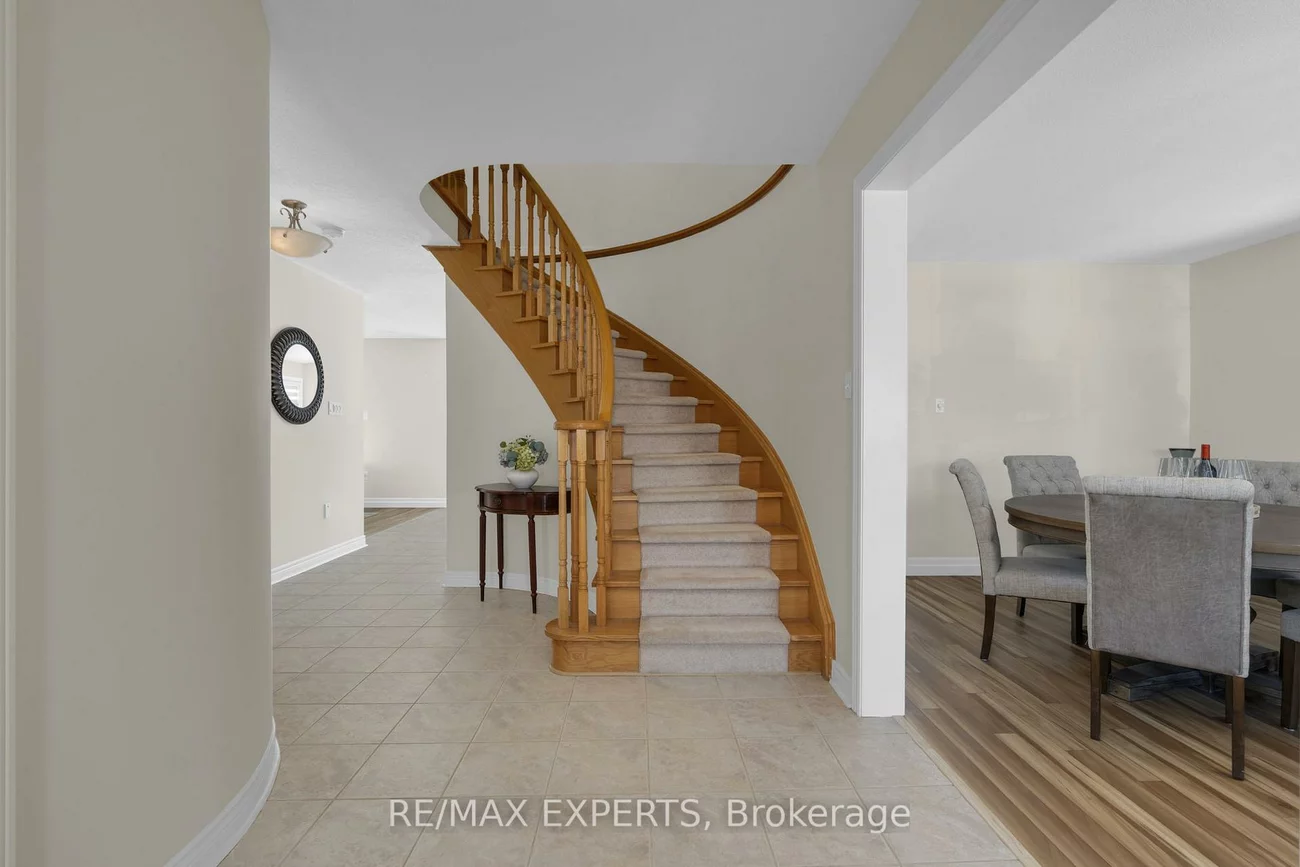 30, Taylor, Bradford, Bradford West Gwillimbury