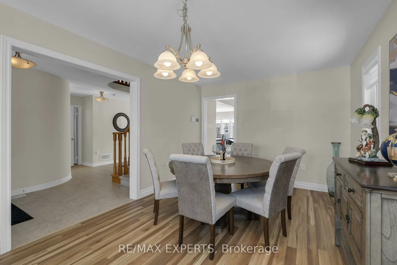 30, Taylor, Bradford, Bradford West Gwillimbury