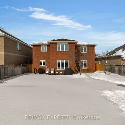 30, Taylor, Bradford, Bradford West Gwillimbury