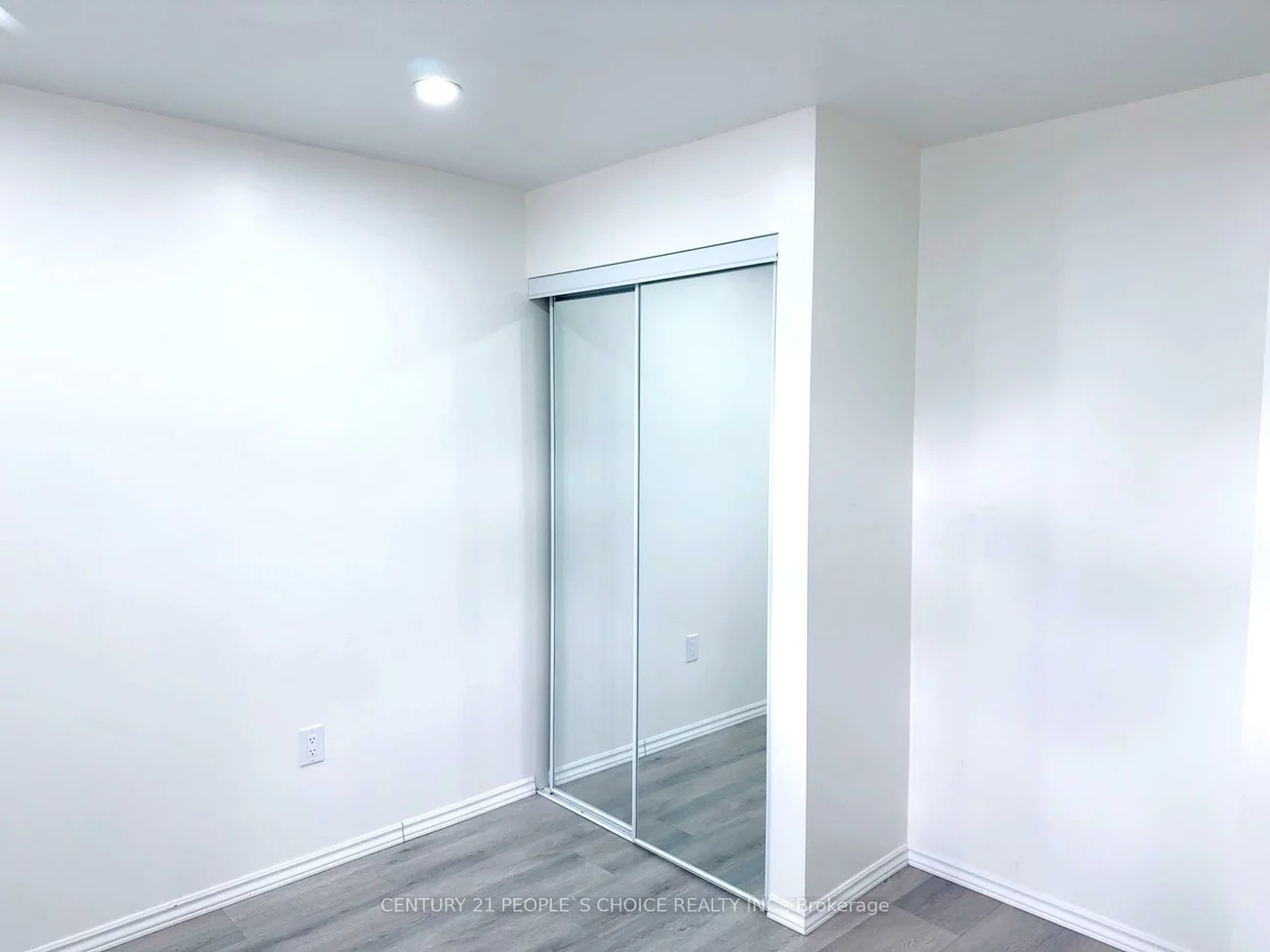 15, Slack, Bradford, Bradford West Gwillimbury