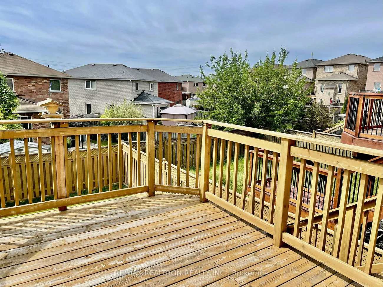 17, Christina, Bradford, Bradford West Gwillimbury