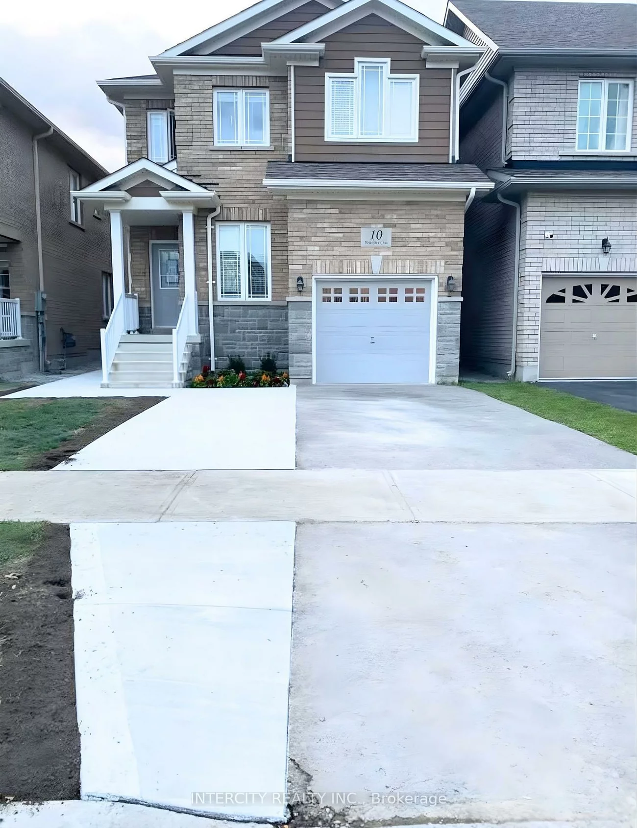 10, Hopkins, Bradford, Bradford West Gwillimbury