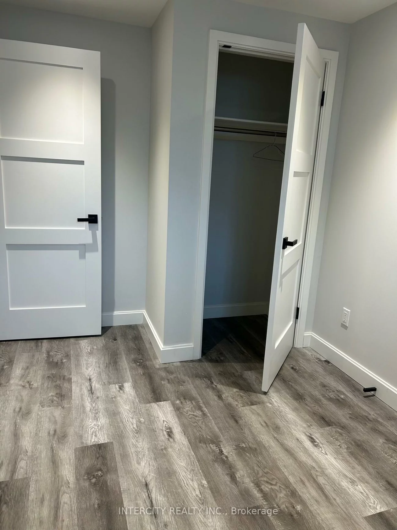 10, Hopkins, Bradford, Bradford West Gwillimbury