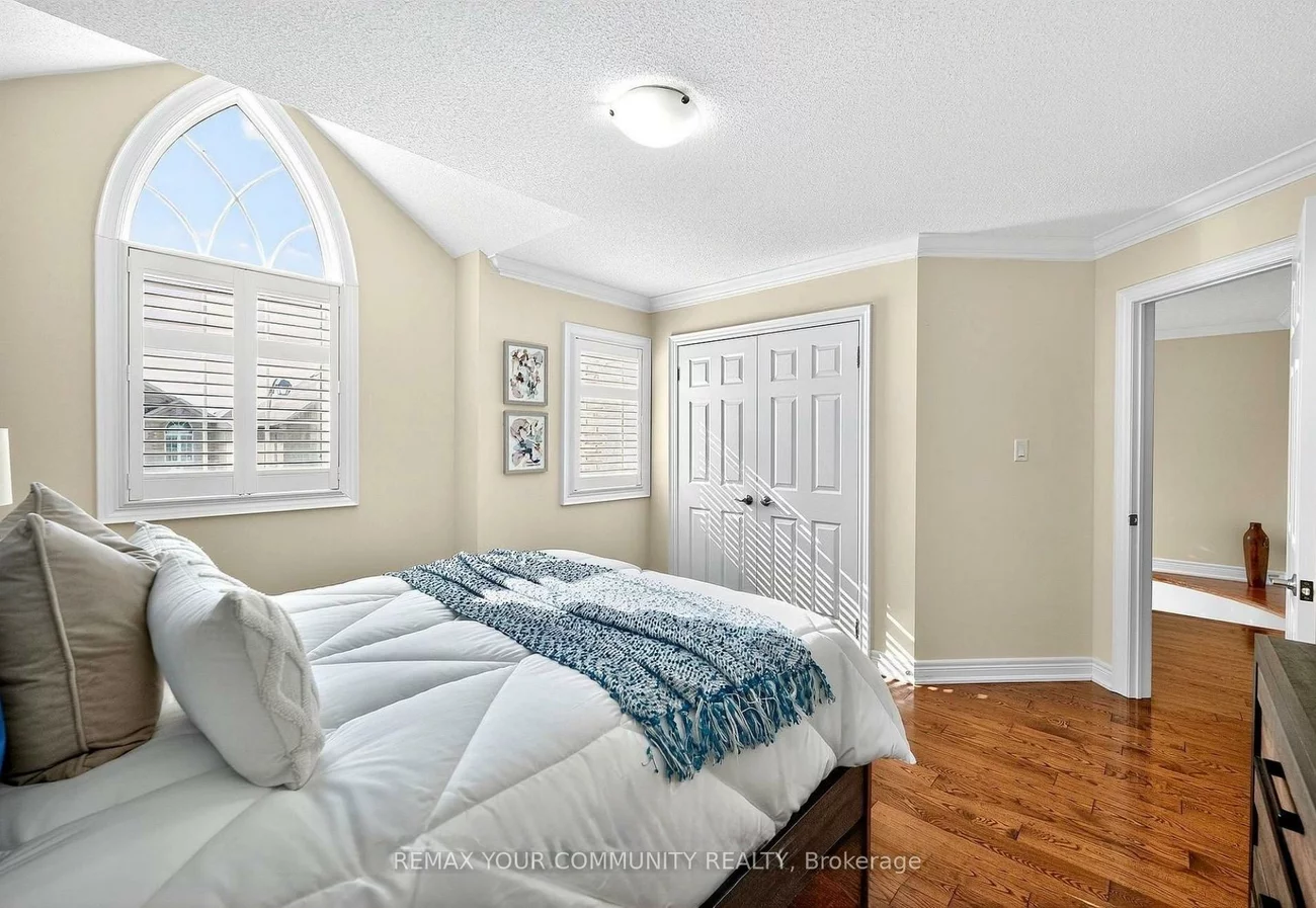 95, Chelsea, Bradford, Bradford West Gwillimbury