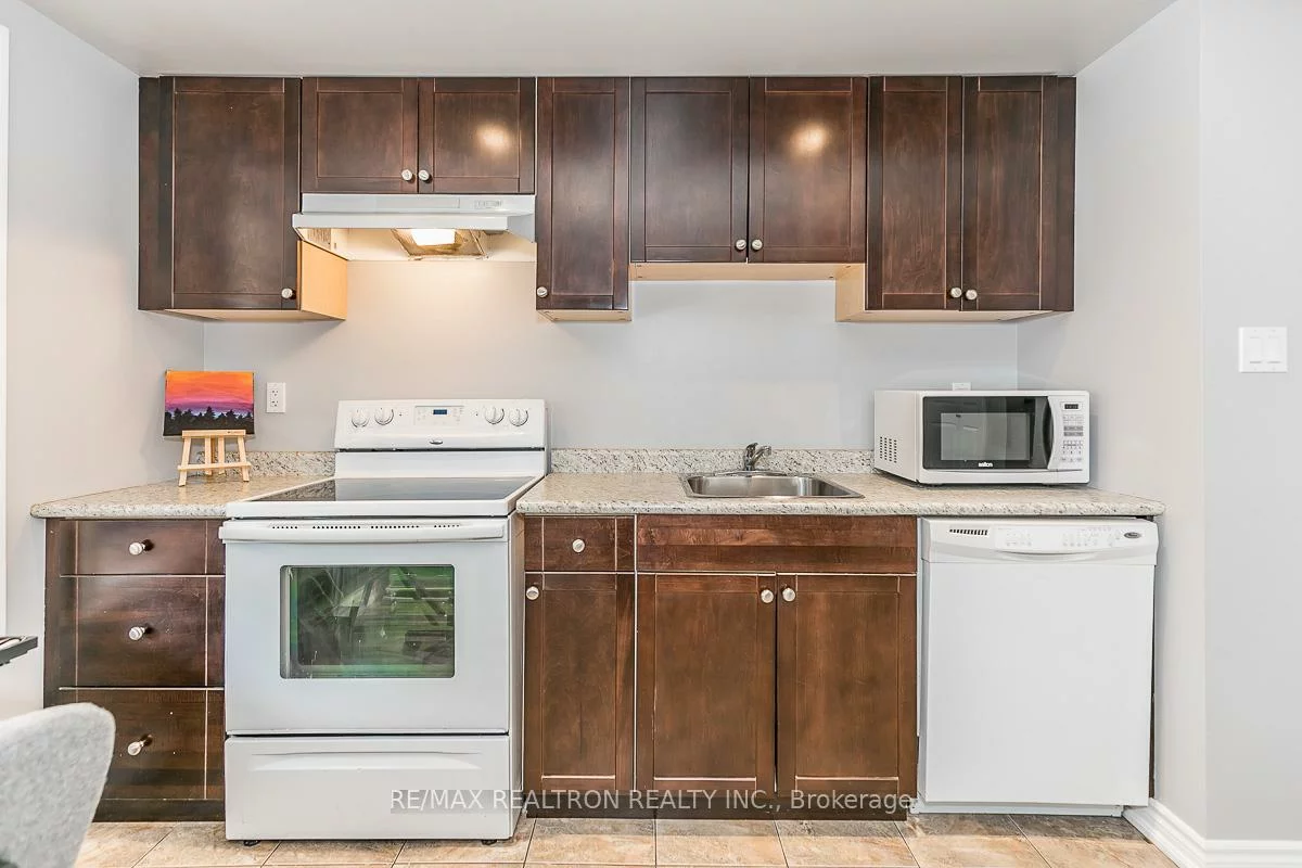 75, Aishford, Rural Bradford West Gwillimbury, Bradford West Gwillimbury