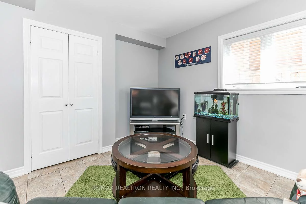 75, Aishford, Rural Bradford West Gwillimbury, Bradford West Gwillimbury