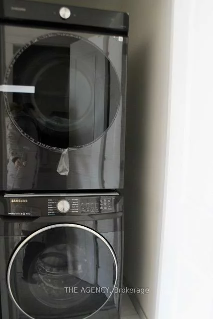 64, Selby, Bradford, Bradford West Gwillimbury