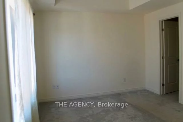 64, Selby, Bradford, Bradford West Gwillimbury