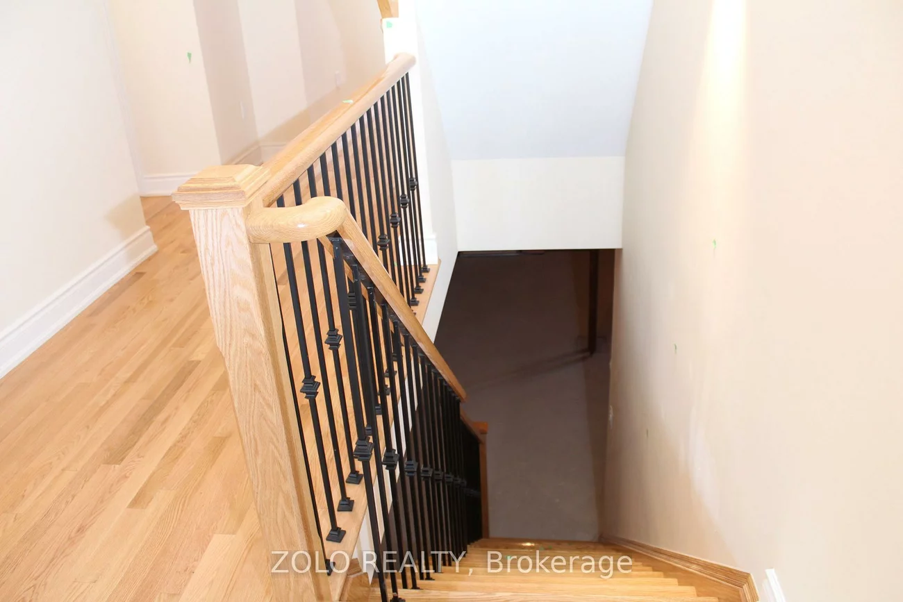 207, Gardiner, Bradford, Bradford West Gwillimbury