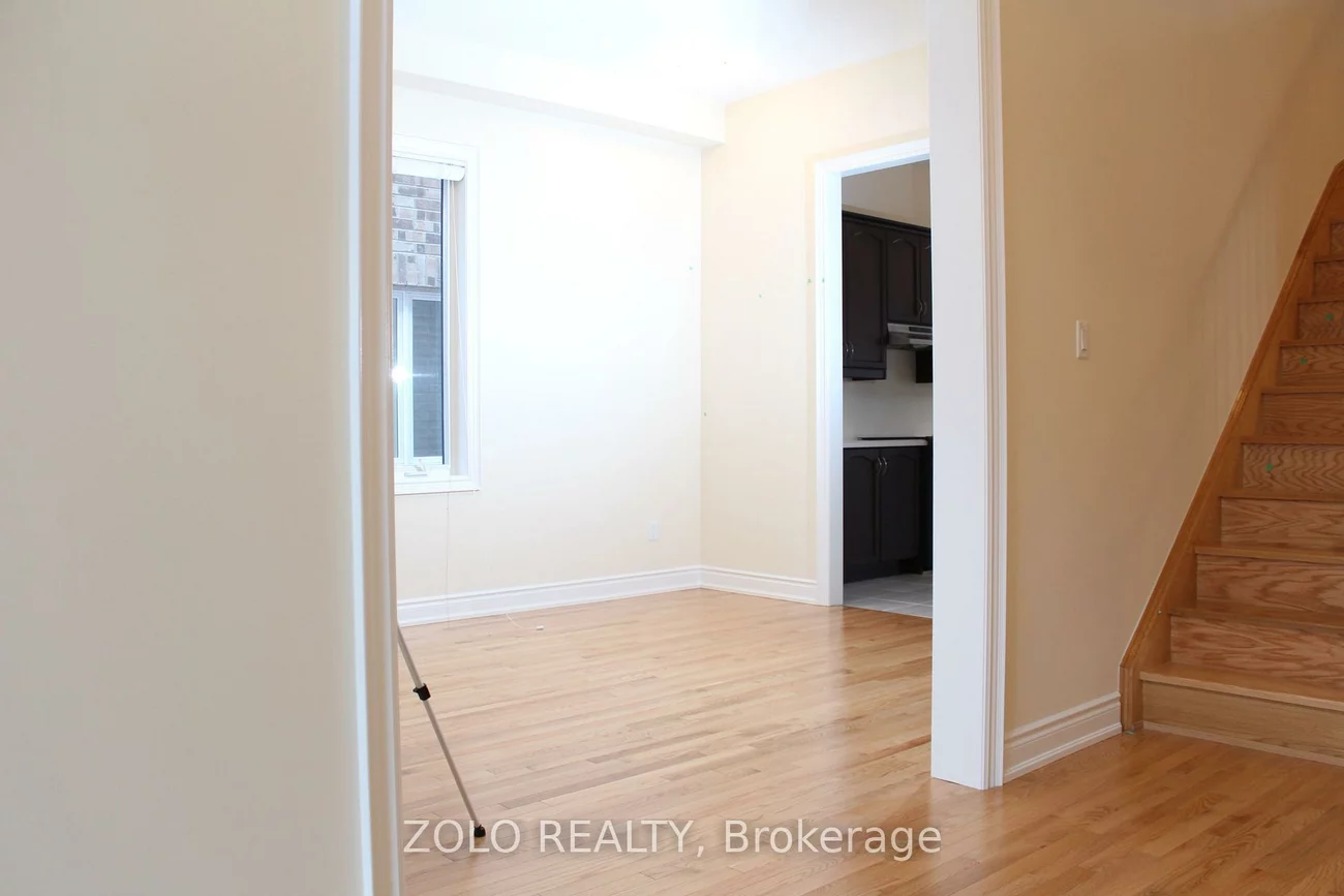 207, Gardiner, Bradford, Bradford West Gwillimbury