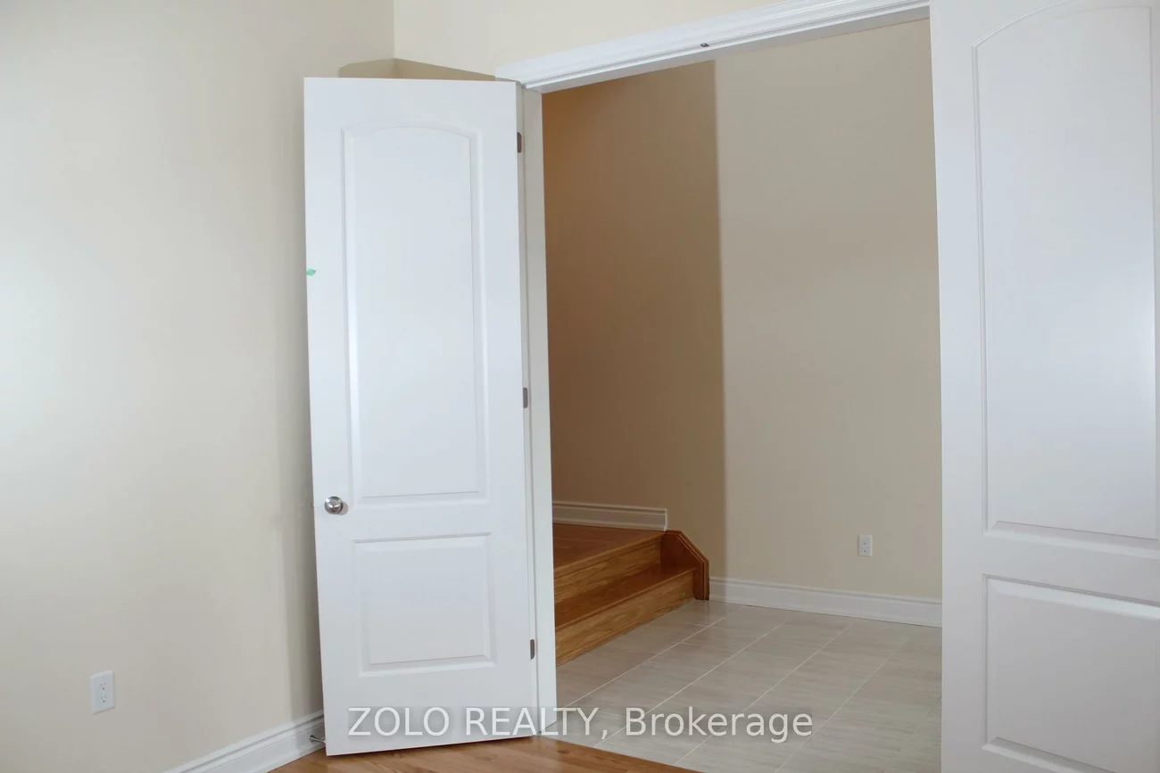 207, Gardiner, Bradford, Bradford West Gwillimbury