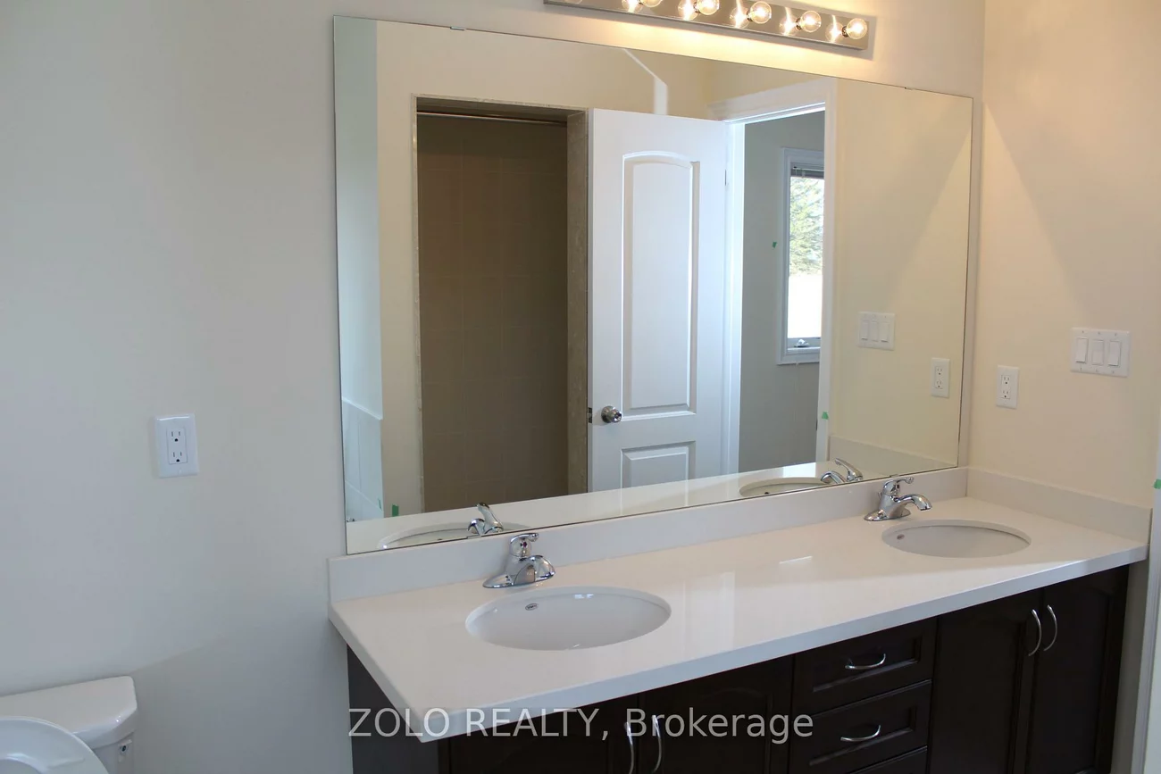 207, Gardiner, Bradford, Bradford West Gwillimbury