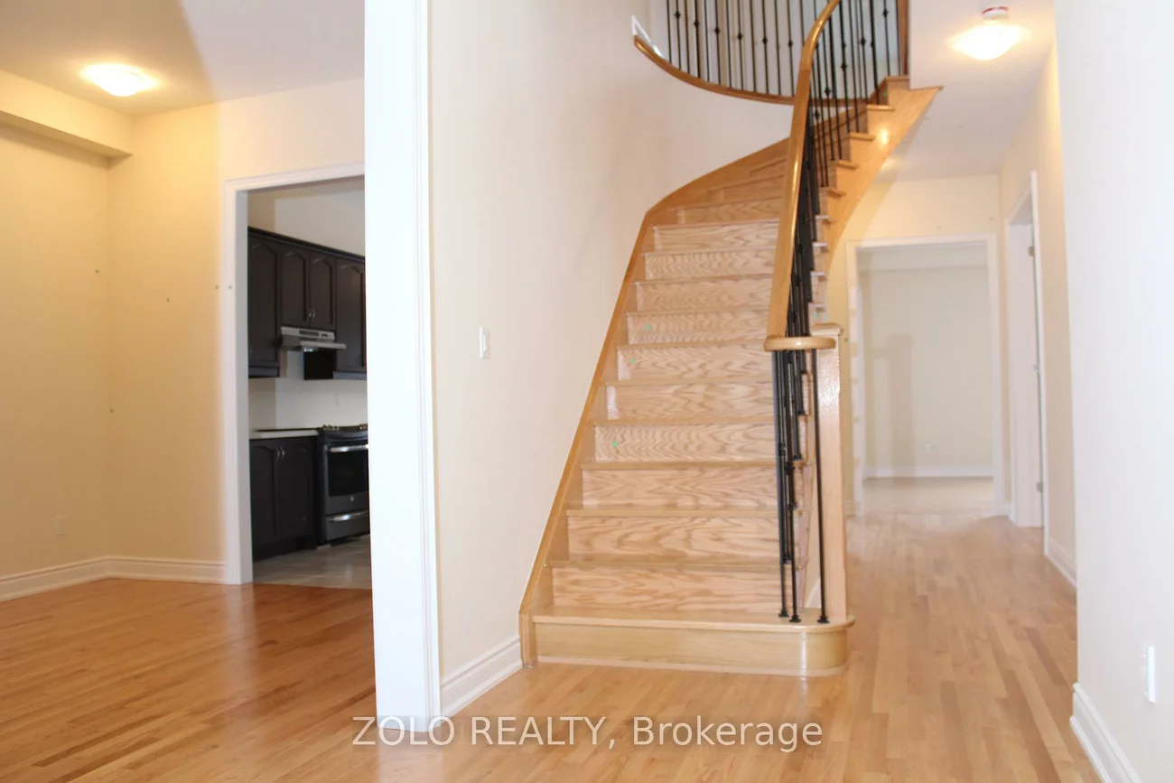 207, Gardiner, Bradford, Bradford West Gwillimbury