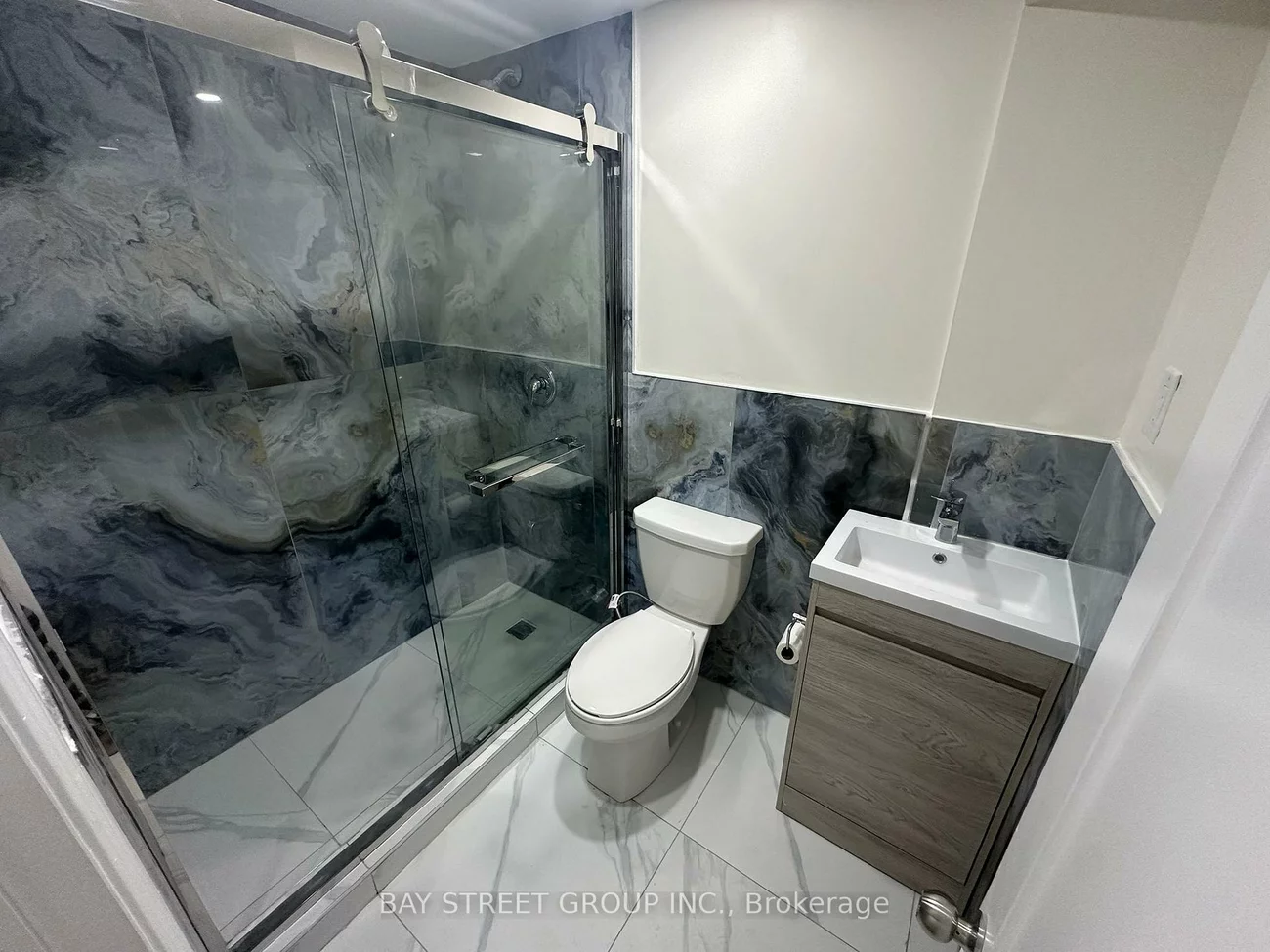 138, Sutherland, Bradford, Bradford West Gwillimbury