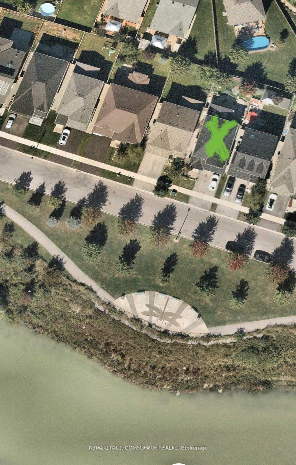 32, Downy Emerald, Bradford, Bradford West Gwillimbury