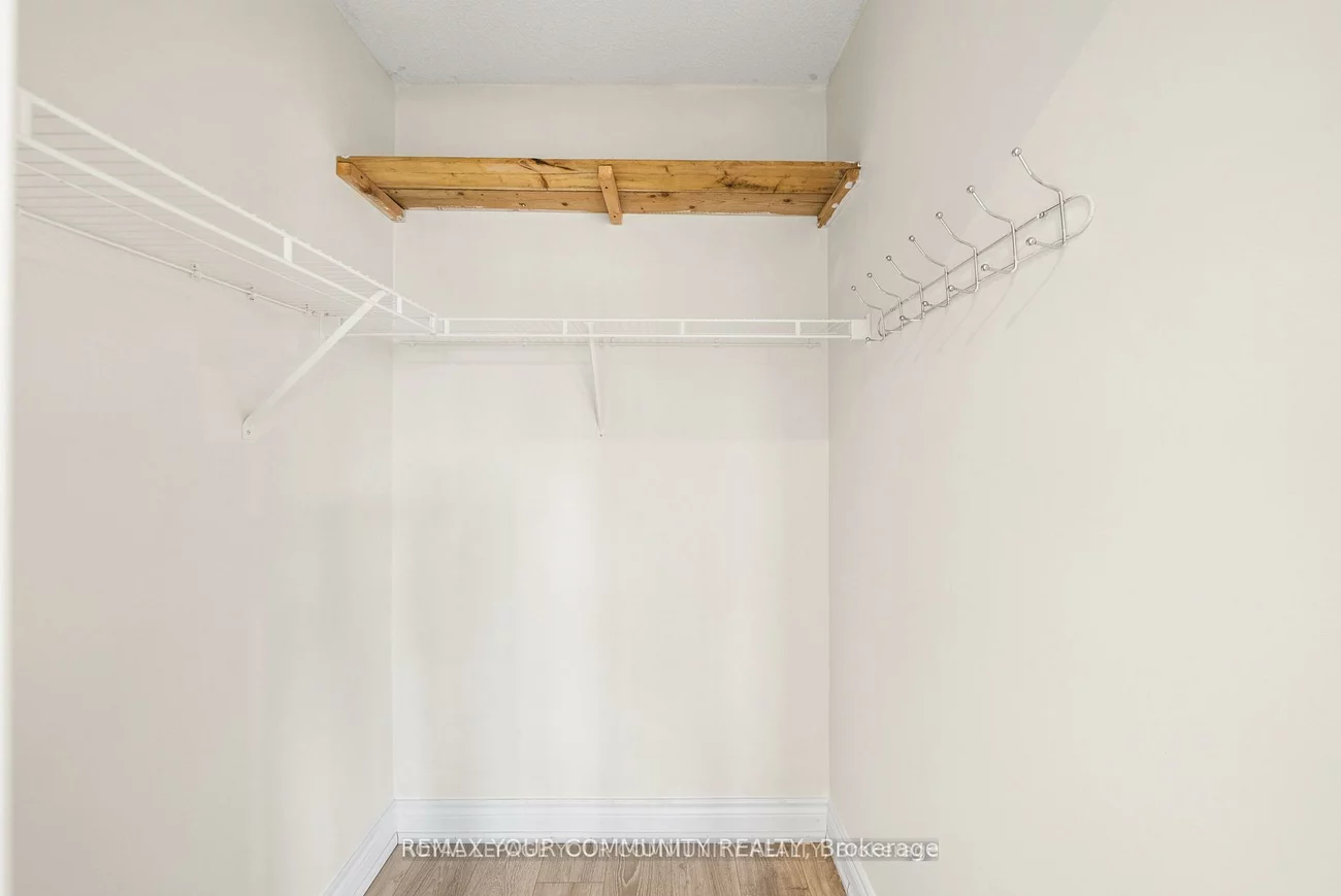 32, Downy Emerald, Bradford, Bradford West Gwillimbury