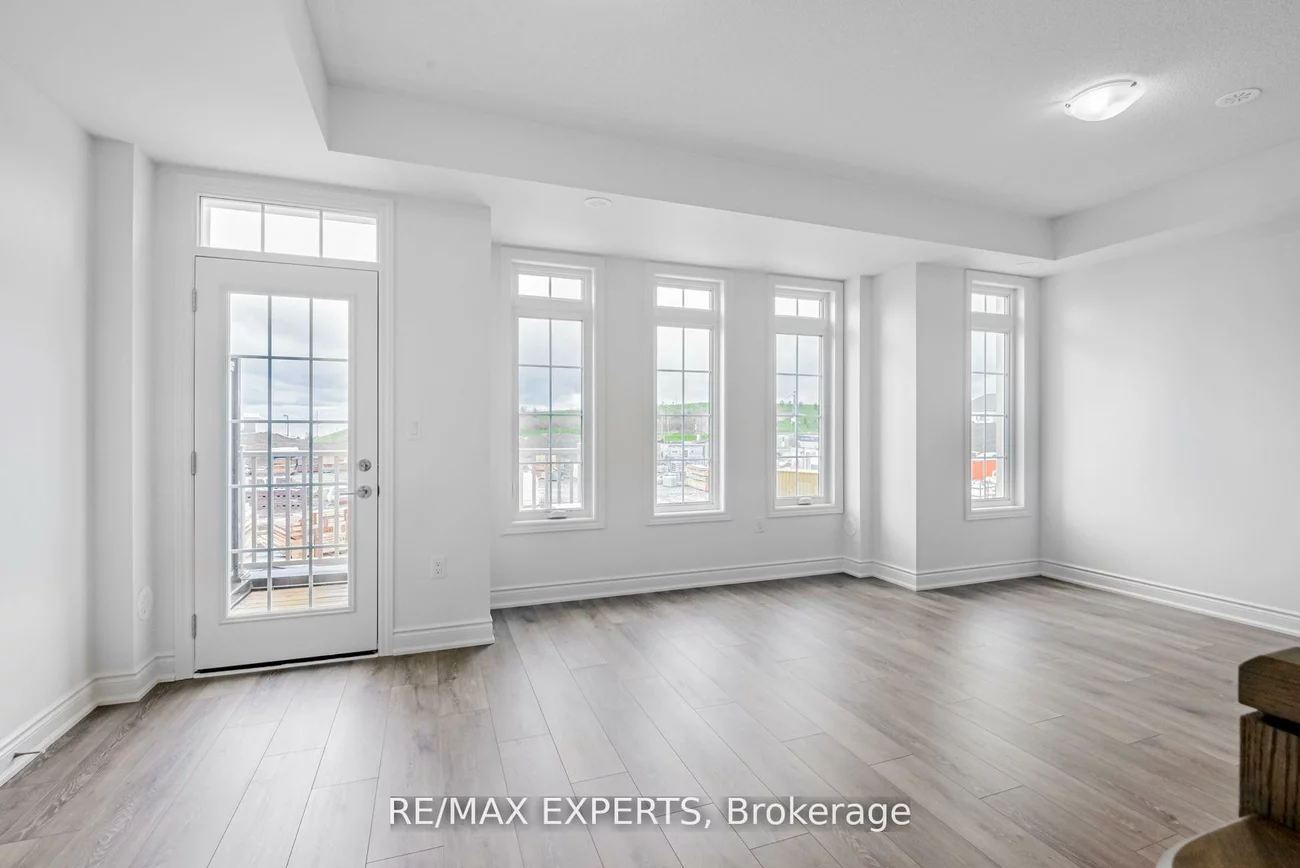 74, Paisley, Bradford, Bradford West Gwillimbury