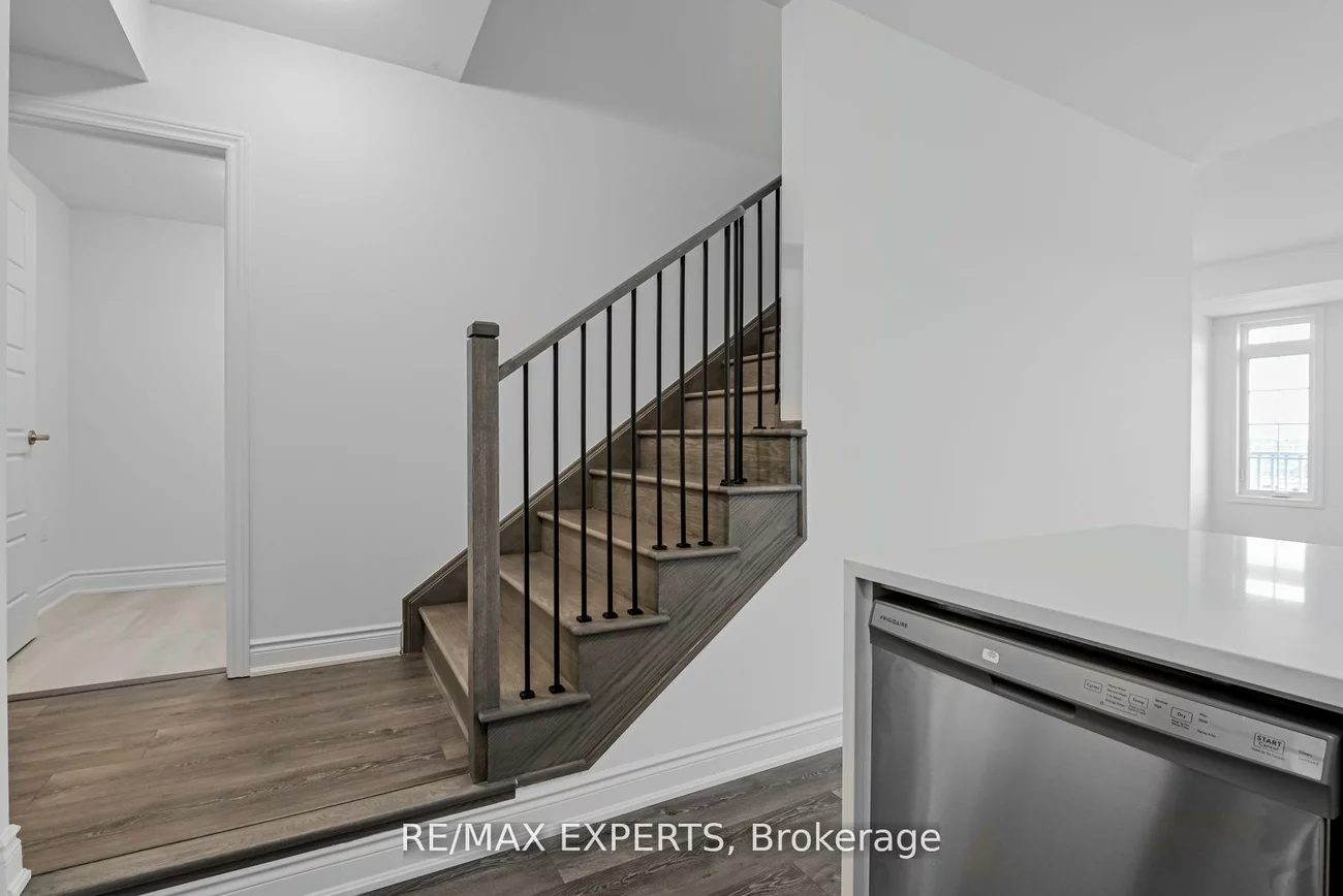 74, Paisley, Bradford, Bradford West Gwillimbury