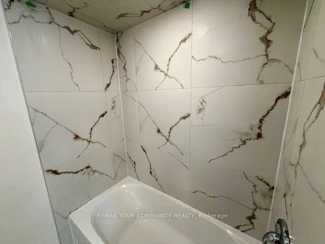 130, Simcoe, Bradford, Bradford West Gwillimbury