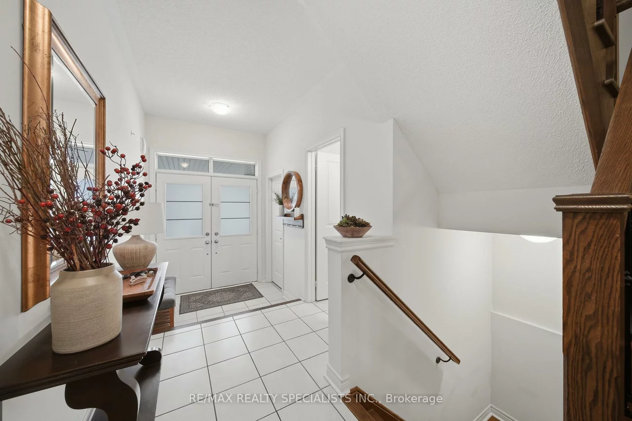 12, Fortis, Bradford, Bradford West Gwillimbury