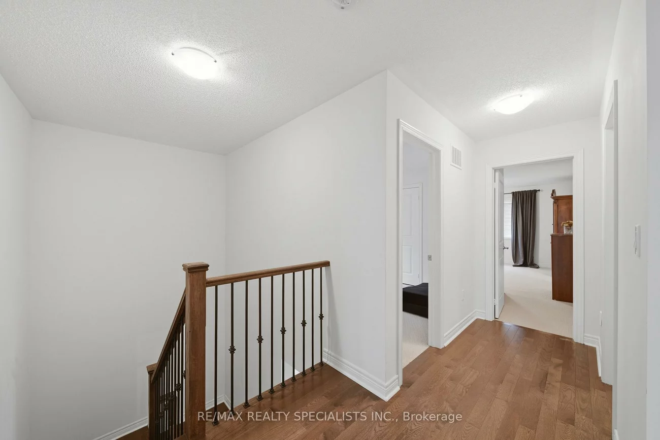 12, Fortis, Bradford, Bradford West Gwillimbury