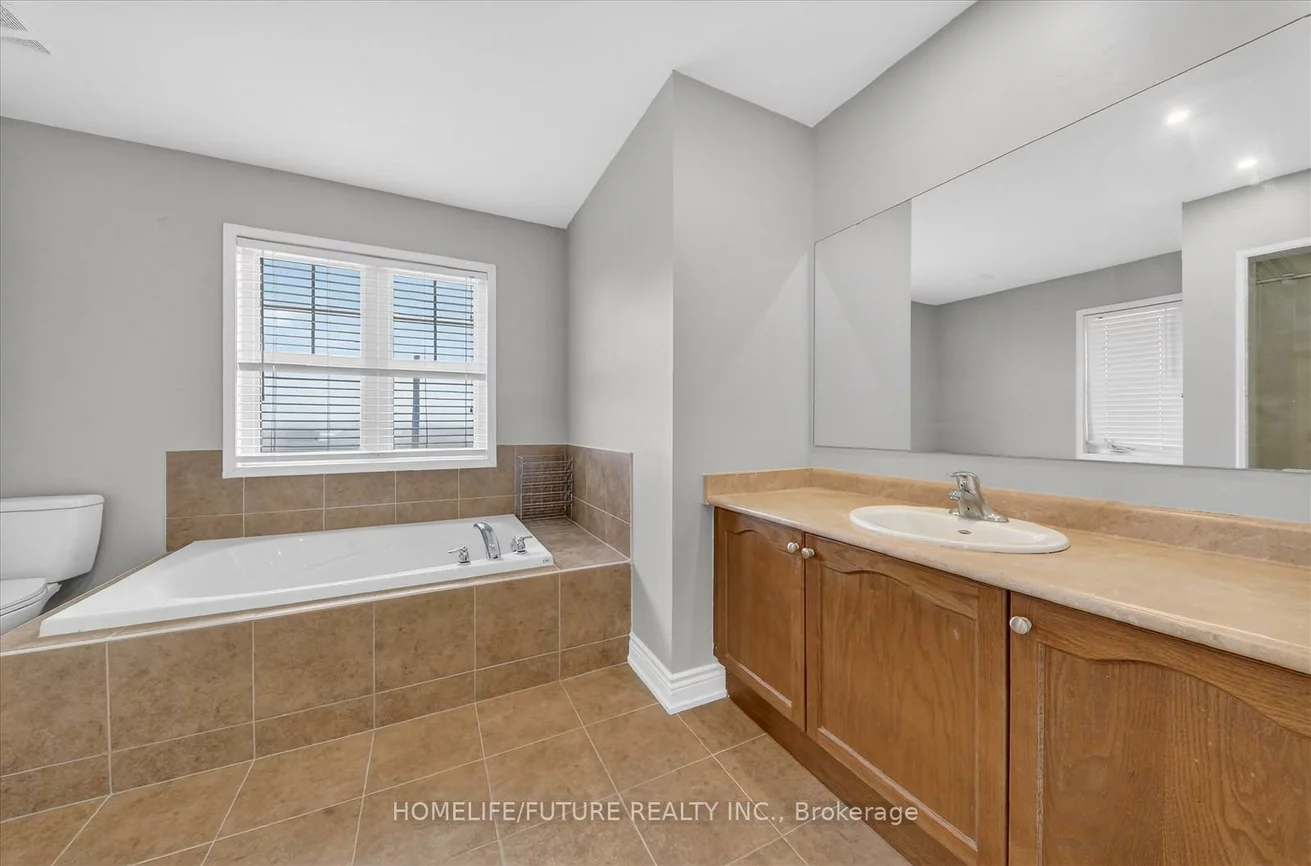 939, Miller Park, Bradford, Bradford West Gwillimbury