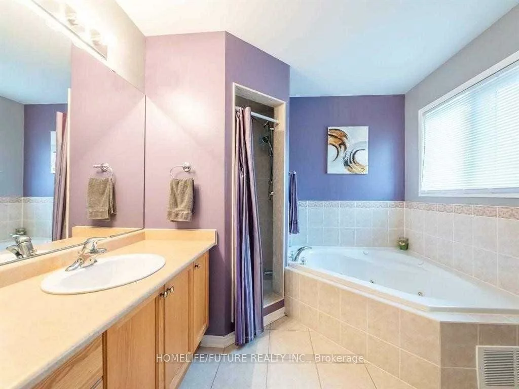 133, Professor Day, Bradford, Bradford West Gwillimbury