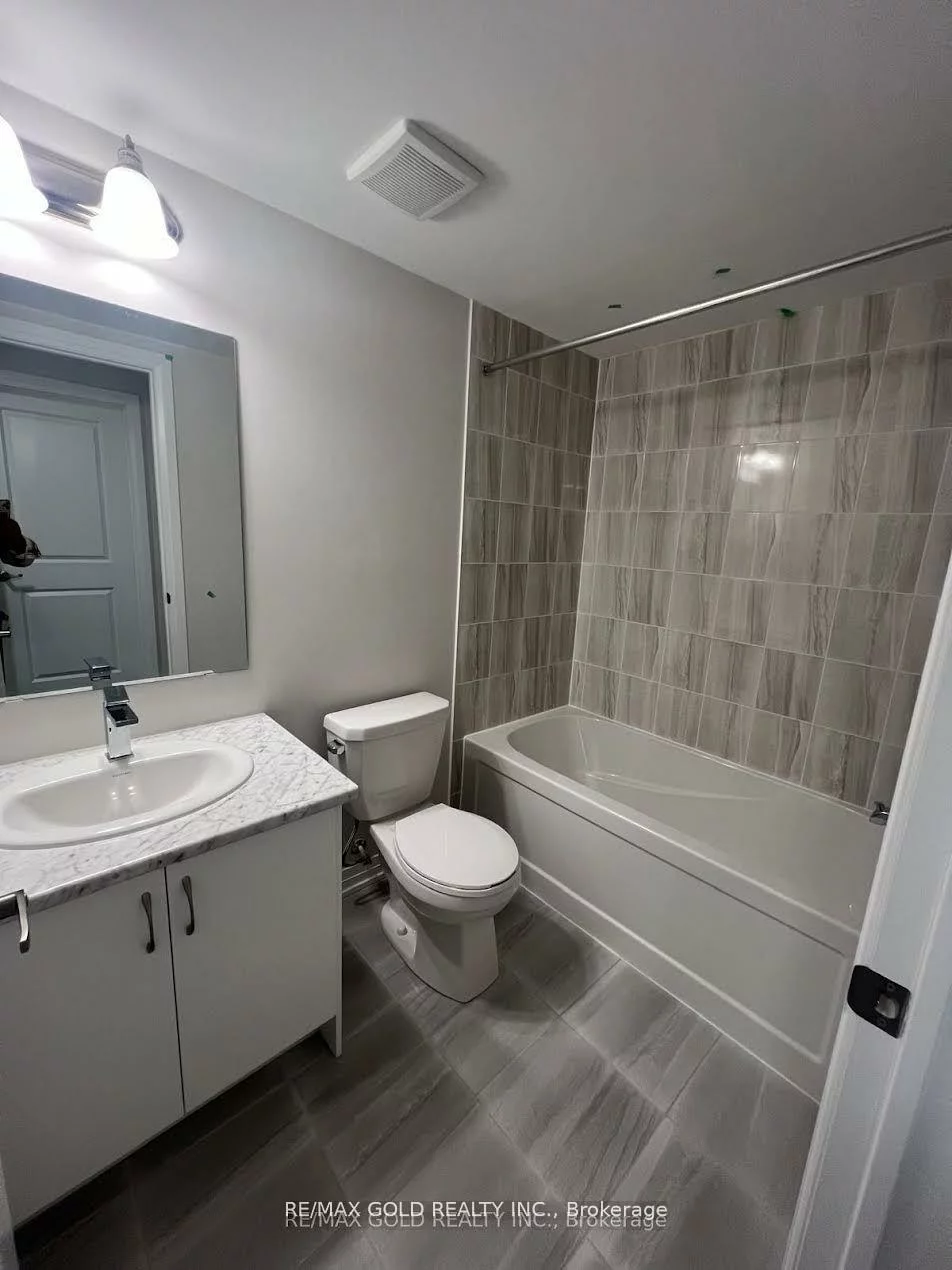 21, Baynes, Bradford, Bradford West Gwillimbury