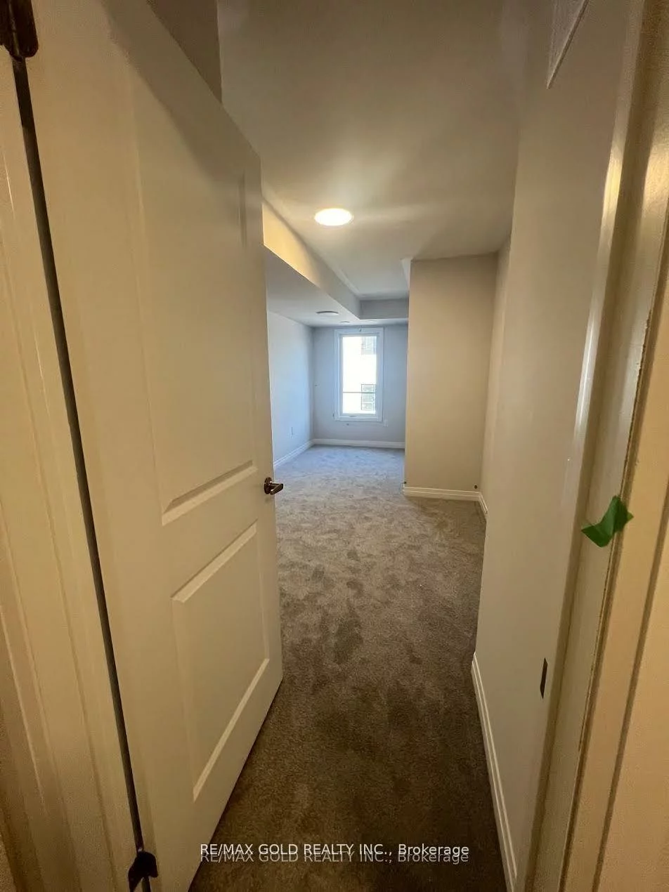 21, Baynes, Bradford, Bradford West Gwillimbury