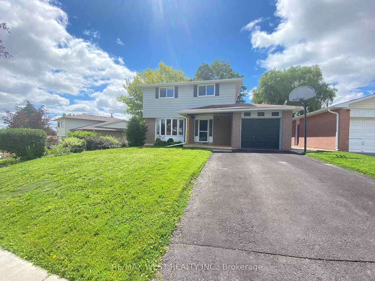 20, Britannia, Bradford, Bradford West Gwillimbury