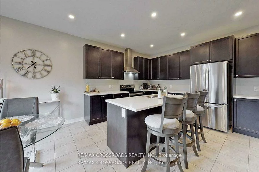 62, Romanelli, Bradford, Bradford West Gwillimbury