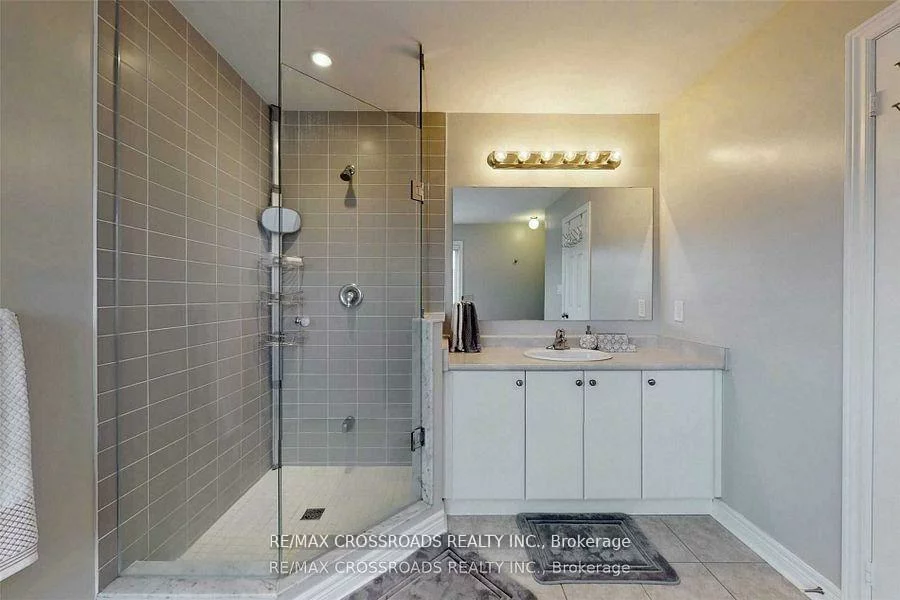 62, Romanelli, Bradford, Bradford West Gwillimbury