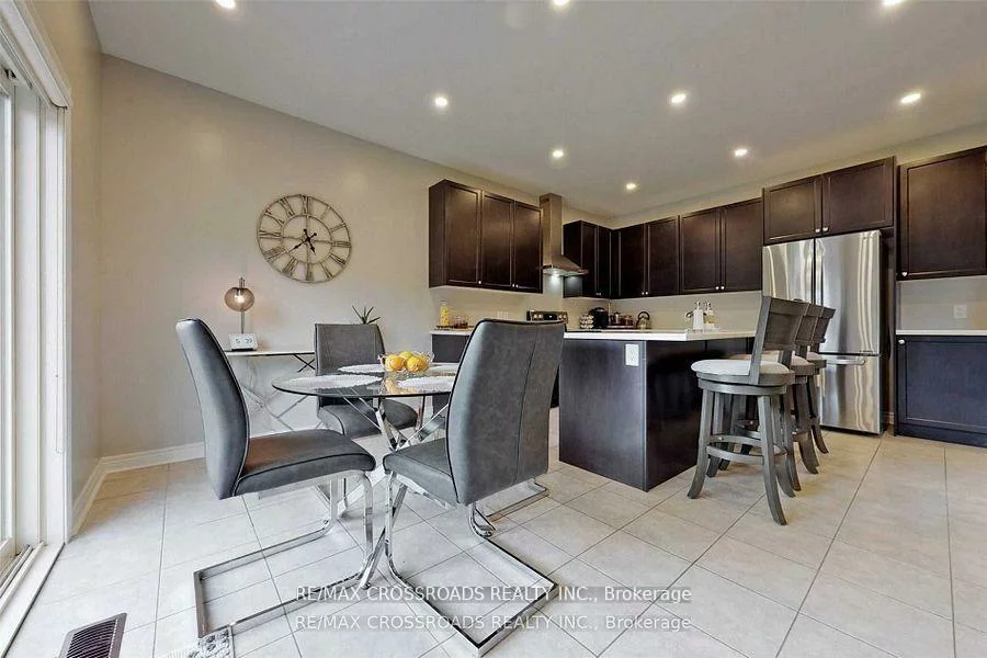 62, Romanelli, Bradford, Bradford West Gwillimbury