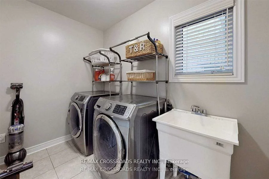 62, Romanelli, Bradford, Bradford West Gwillimbury