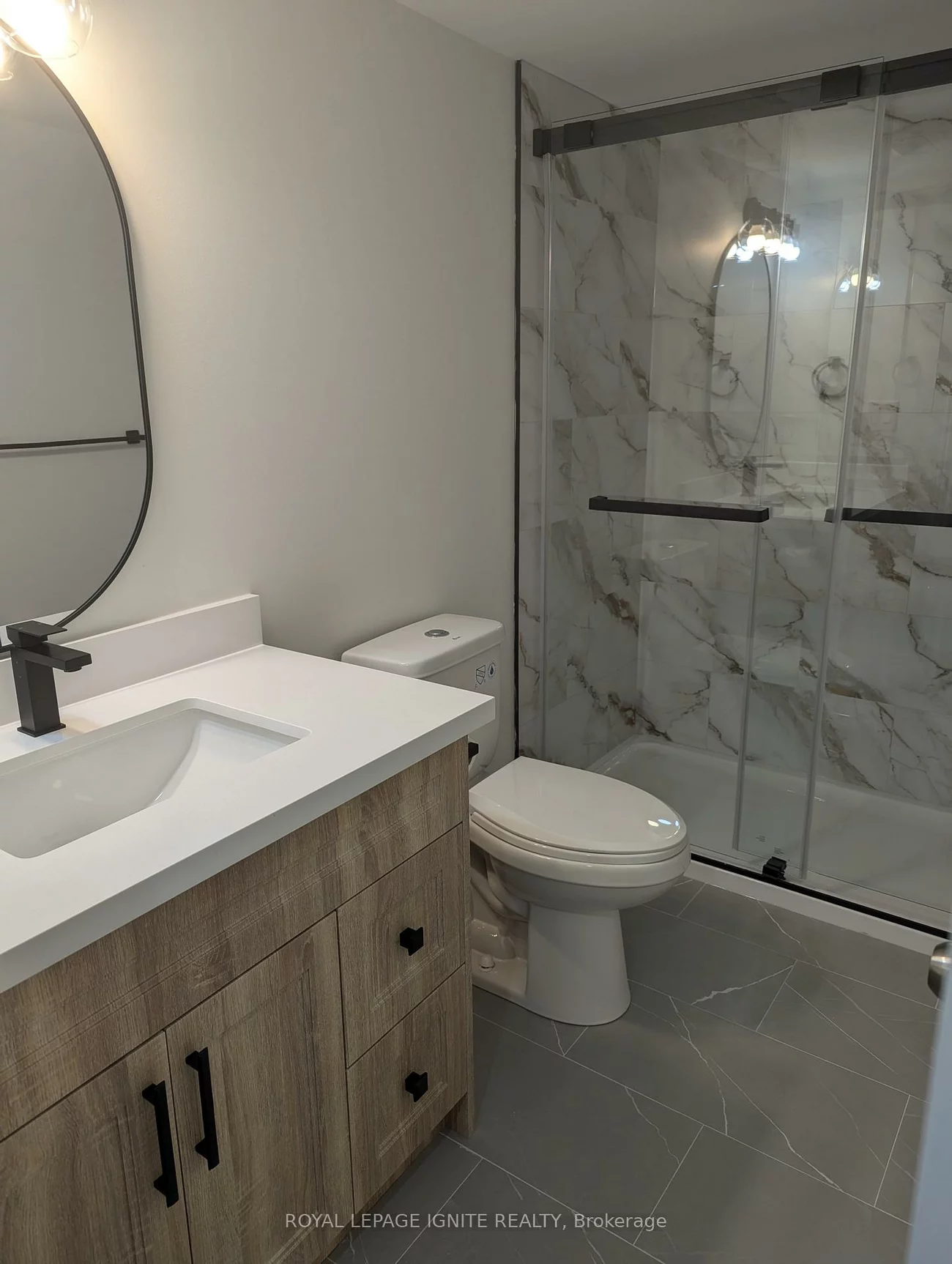 137, Romanelli, Bradford, Bradford West Gwillimbury