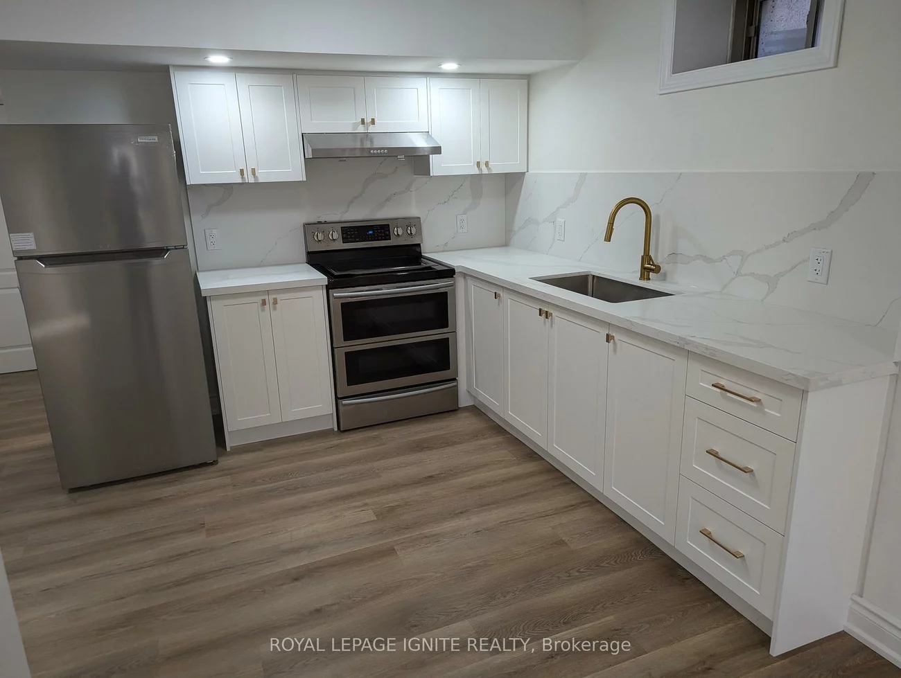 137, Romanelli, Bradford, Bradford West Gwillimbury