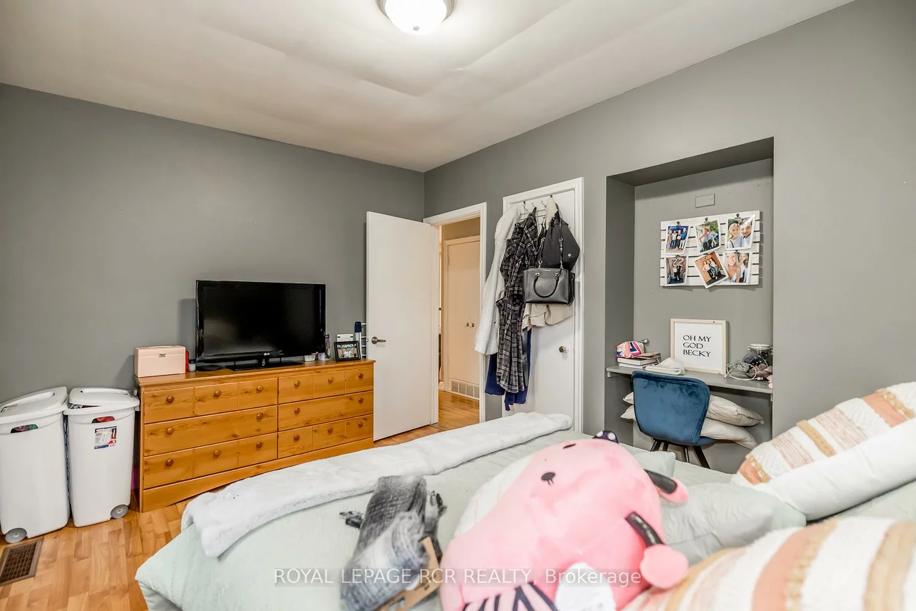 22, Centre, Bradford, Bradford West Gwillimbury