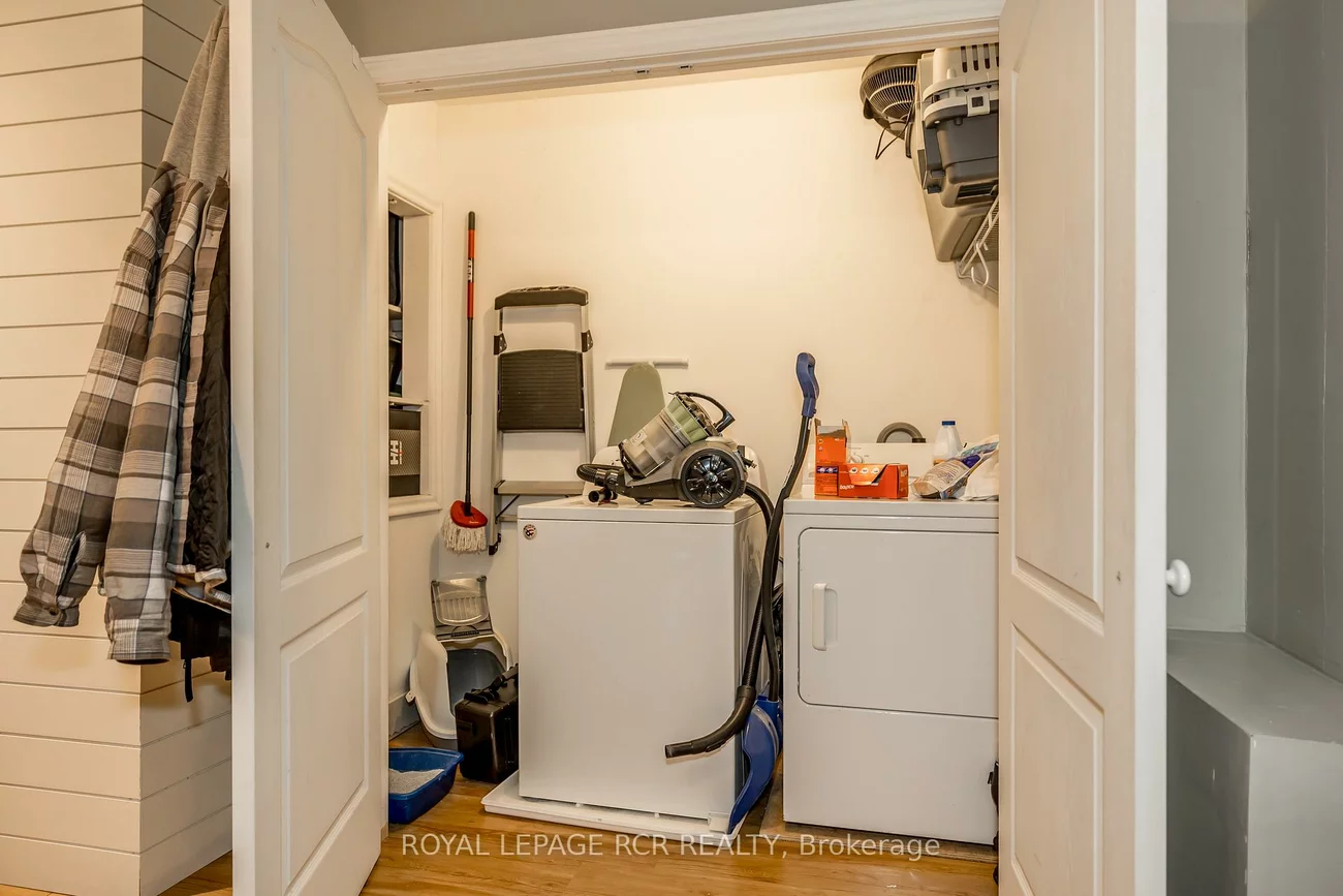 22, Centre, Bradford, Bradford West Gwillimbury